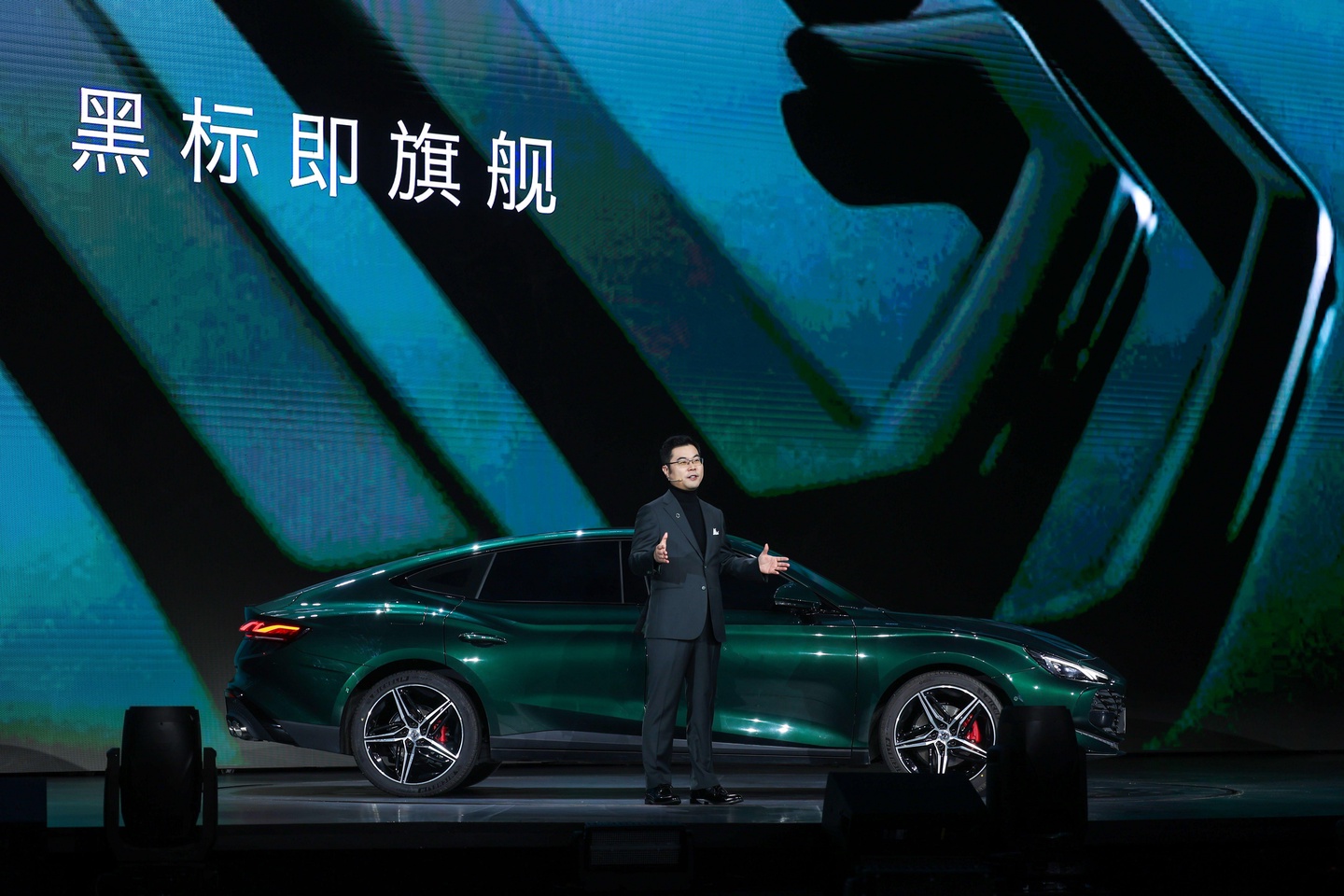 开创中国豪华轿跑新高度，MG7上市售价11.98万元-16.98万元